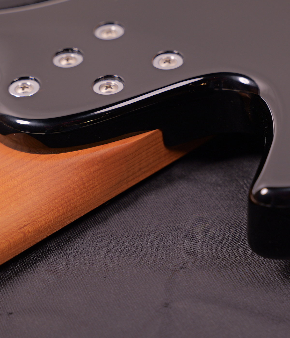 SQOE SBWT750 Black Warrior 5-String Headless Bass