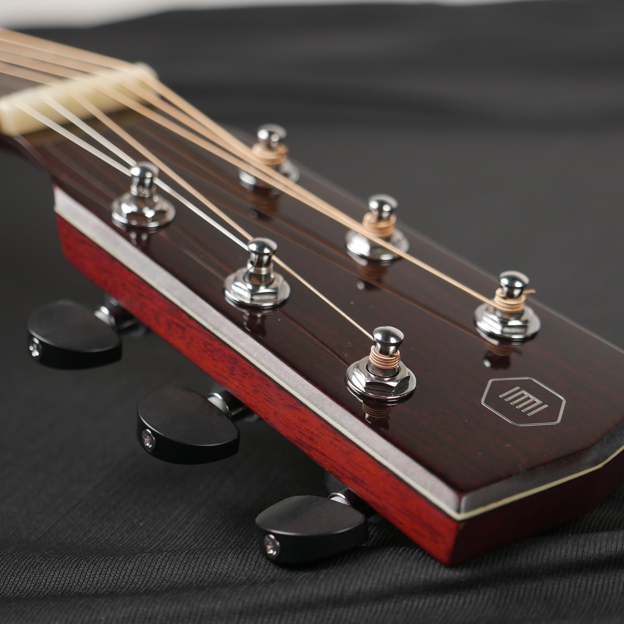 Hex D750CEG -QUEEN SERIES WITH LR BAGGS ELEMENT BRONZE EQ - ALL SOLID