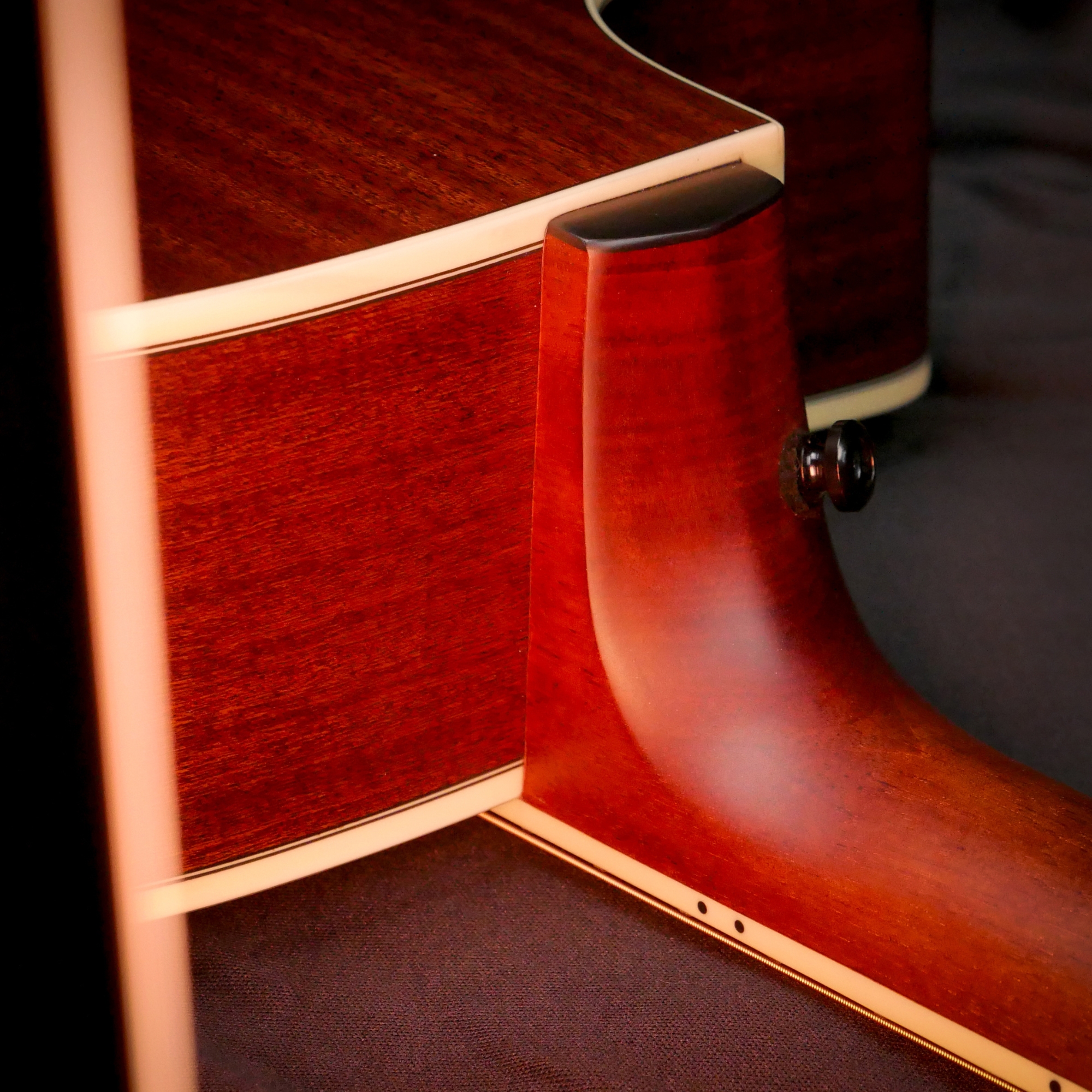 VESPERA - HEX VG300E BT BLACK SOLID TOP WITH LR BAGGS ELEMENT VTC EQ