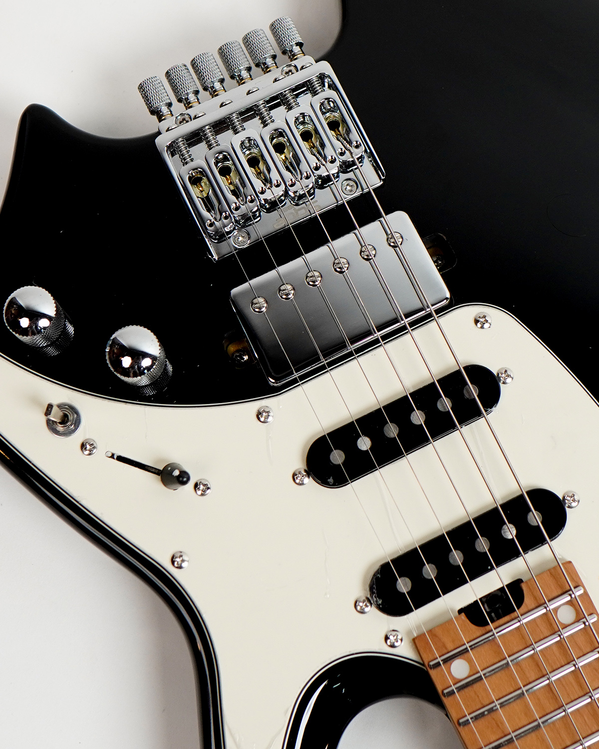 SQOE Headless Electric guitar SEWT700 - Black warrior HSS