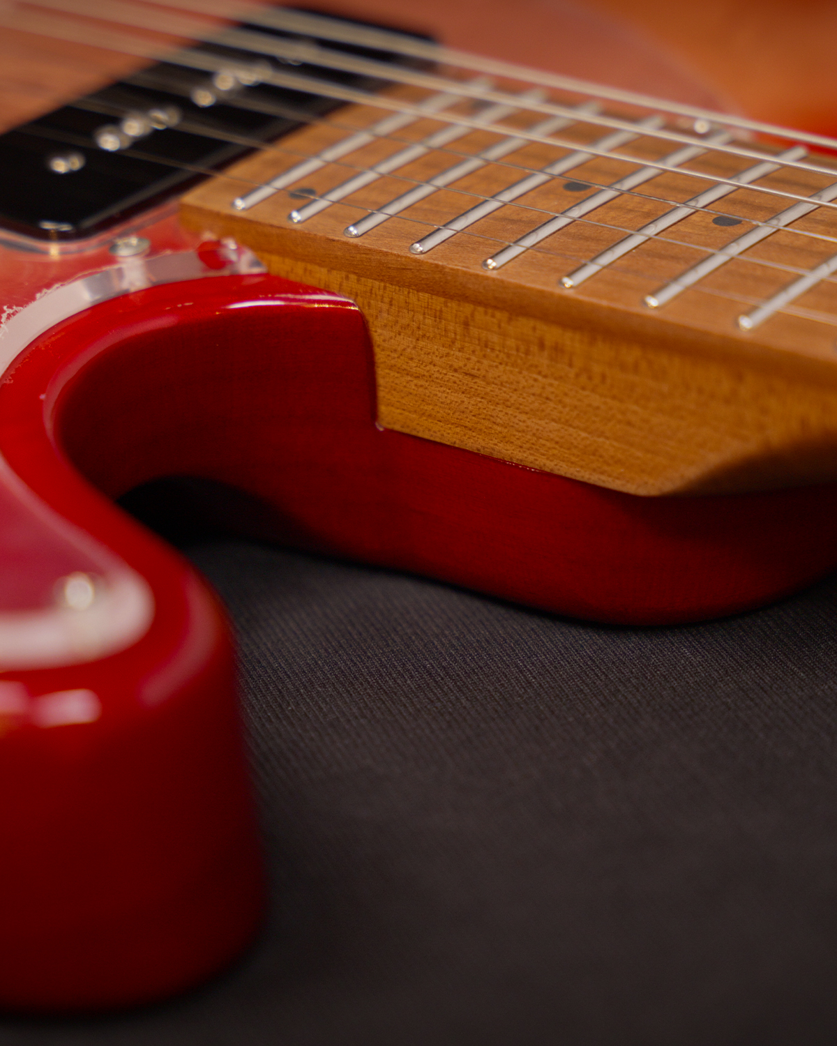 SQOE SETL550 Cherry Red Tele-Style Guitar