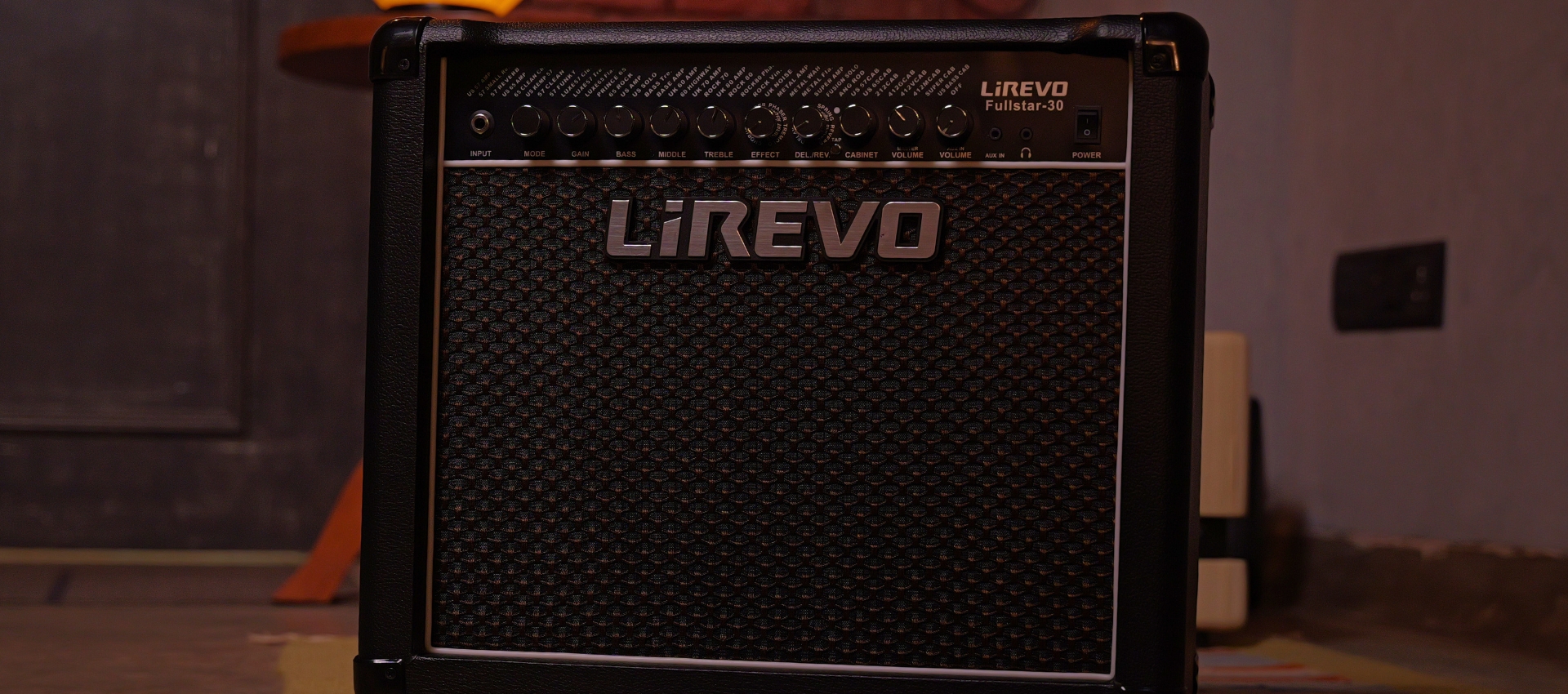 LiRevo Fullstar-30 30W Modelling Guitar Amplifier India