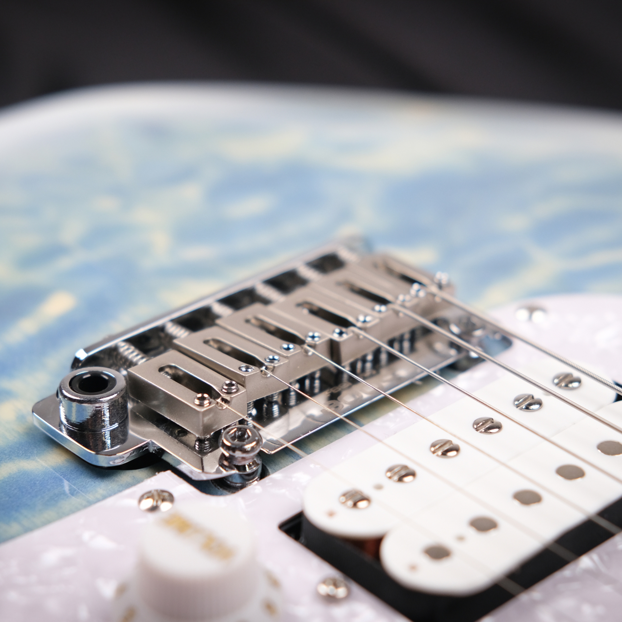 SQOE SEST699 alnico 5 HSS Quilted maple top - Frost blue quilt