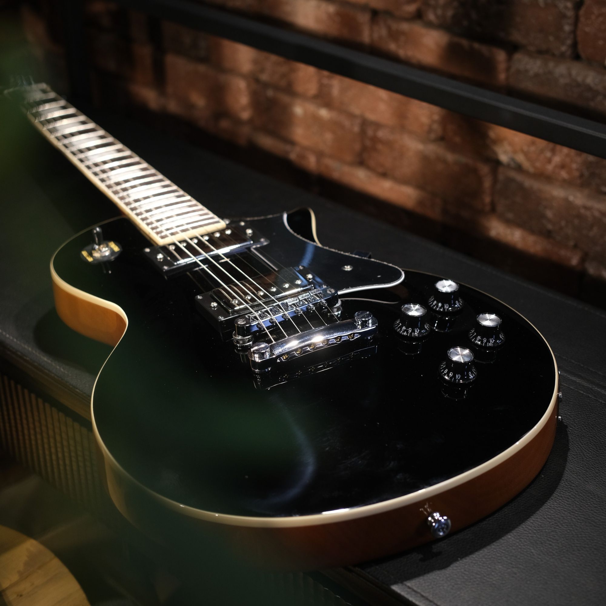 SQOE SELP110 Electric guitar Jet Black  Les Paul Style