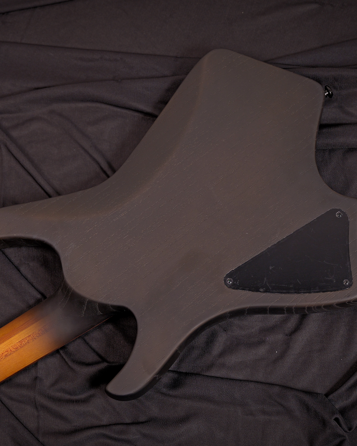 Strydom THH30 Headless 6-String The Headless Horseman Ghost Grain