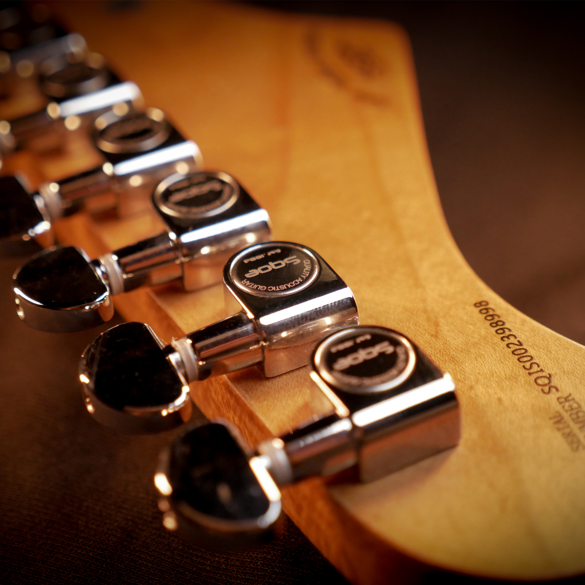 SQOE SEIB550 Cherry Red HSH Super Strat series