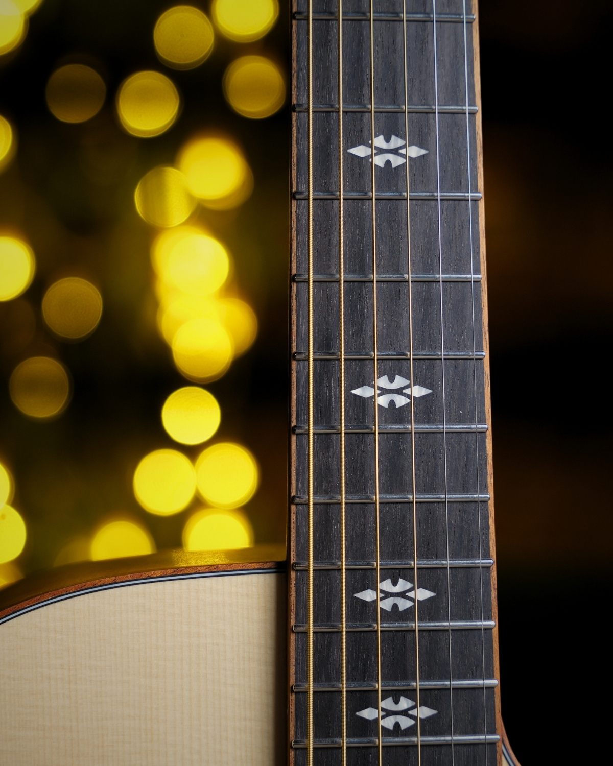 GA40C Natural Solid Spruce Top Acoustic Guitar Mahogany Back Sides