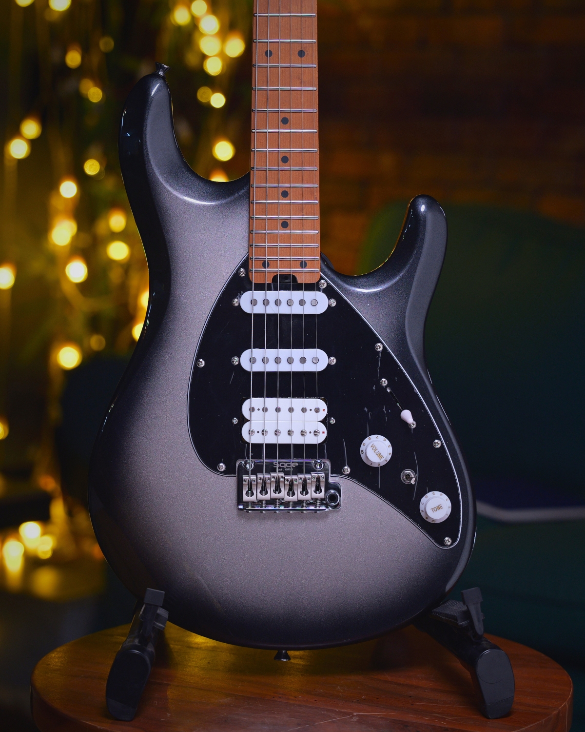 SQOE SEMS200 MWH Metallic White hybrid HSS Alnico 5 Electric Guitar