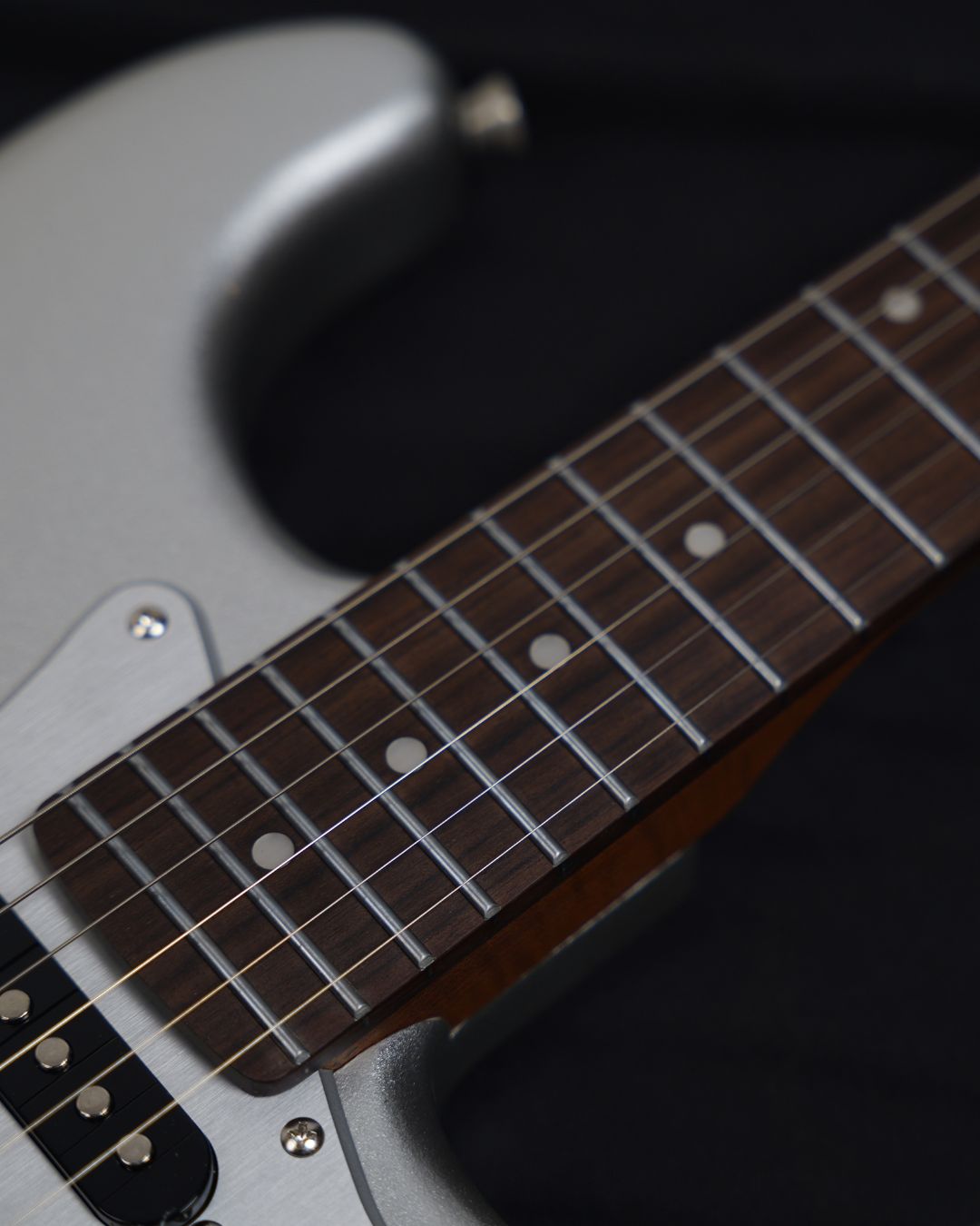 SQOE SEST610 HSS Electric Guitar - Frosted Silver