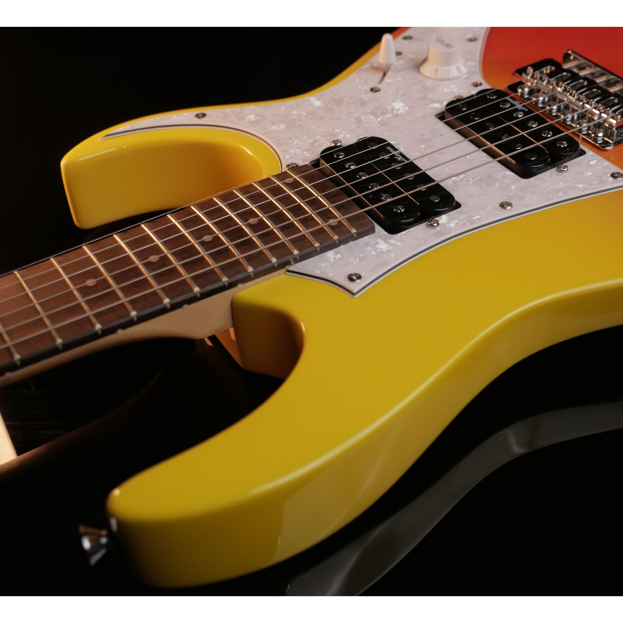 Strydom Magna ST10R - Mini Super stratway - available in black lime green and citrus blaze