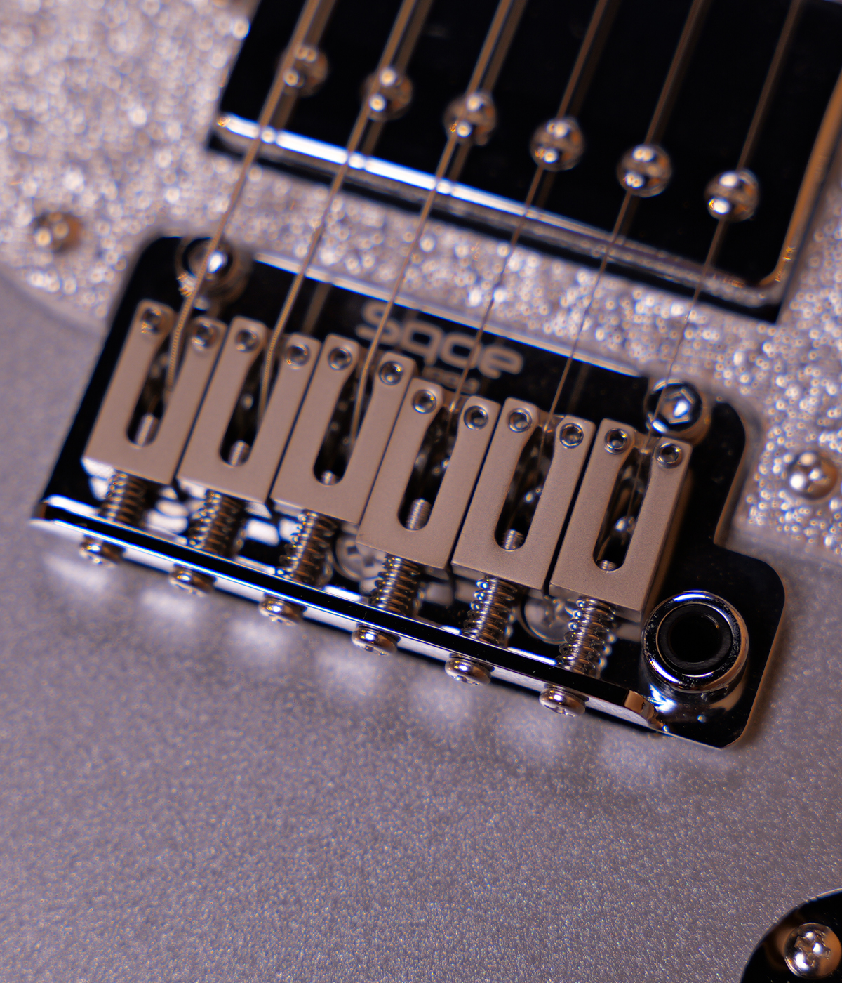 SQOE SEST700 HSS -Firemist Silver with kit