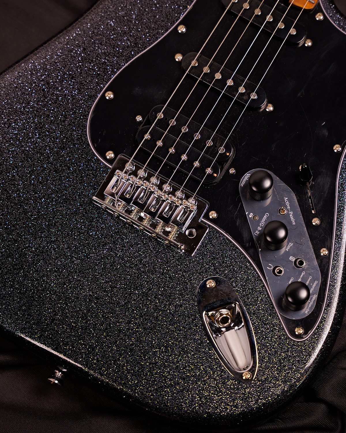 Strydom ST30 Pro Galaxy Black  Built-In Riot Processor  HSS