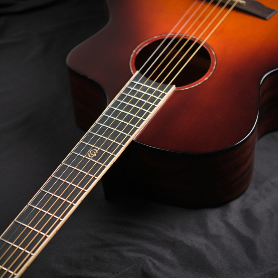 Strydom F240C auditorium acoustic guitar Cherry red gloss