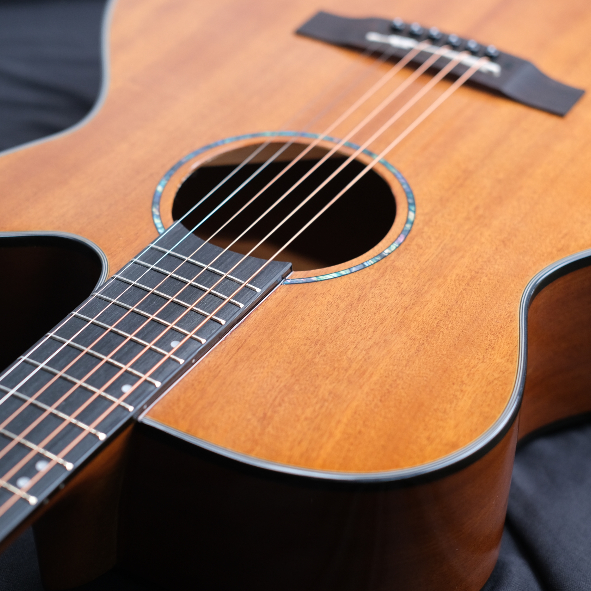 Richtone RT39C MG all Mahogany cutaway guitar Natural gloss