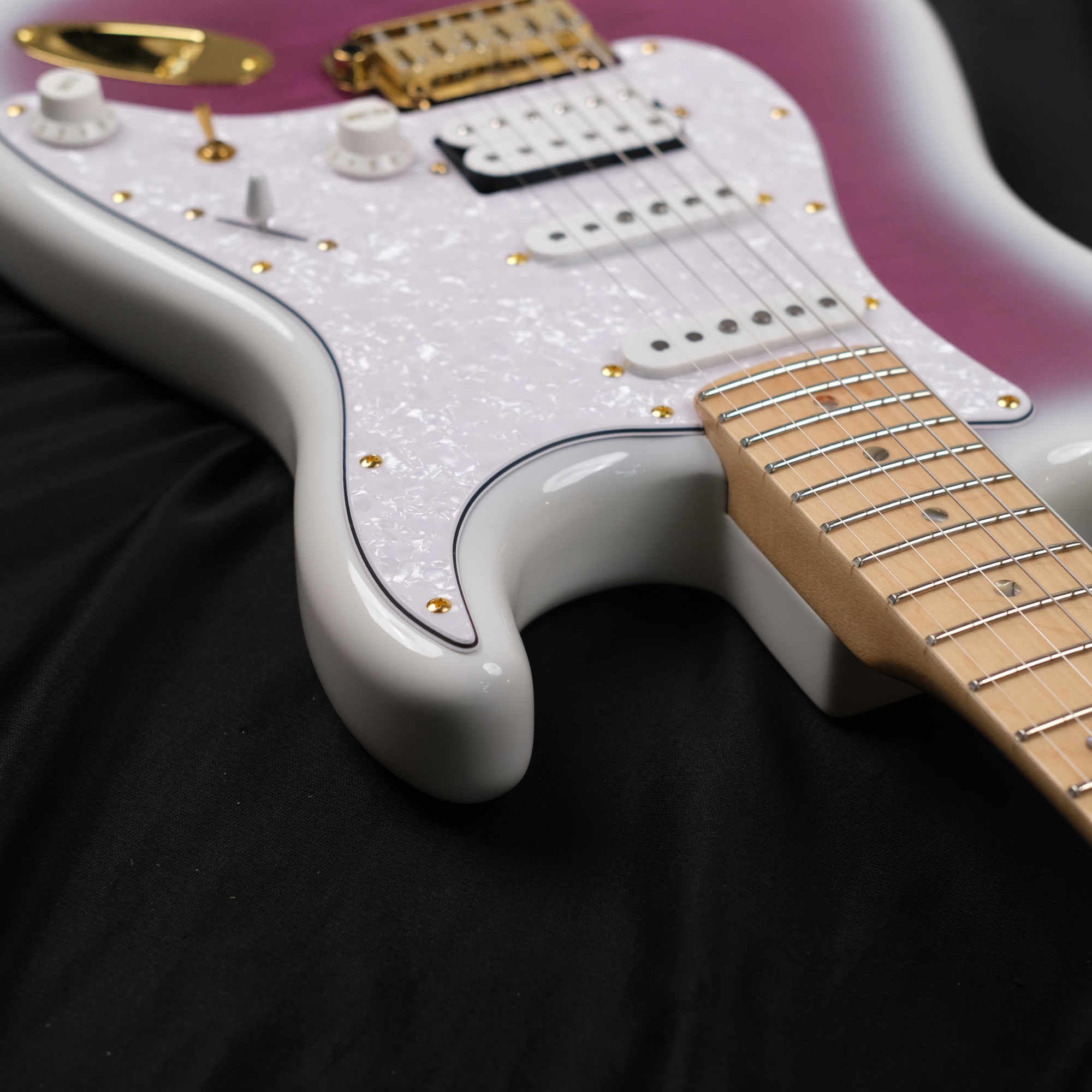 SQOE SEST900 alnico 5 HSS Flame maple top - purple haze