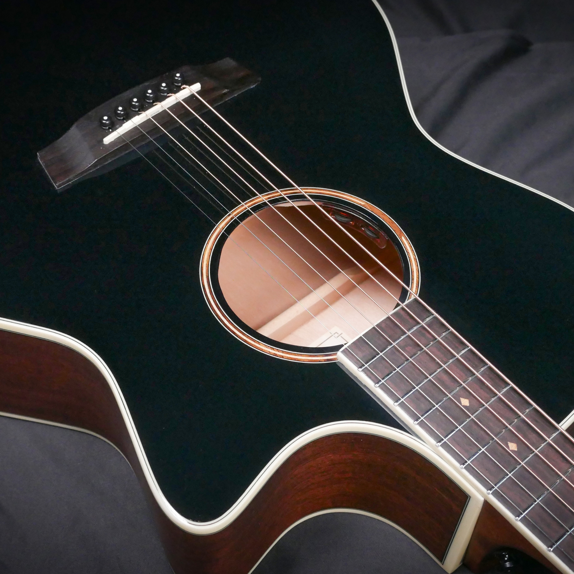 VESPERA - HEX VG300E BT BLACK SOLID TOP WITH LR BAGGS ELEMENT VTC EQ