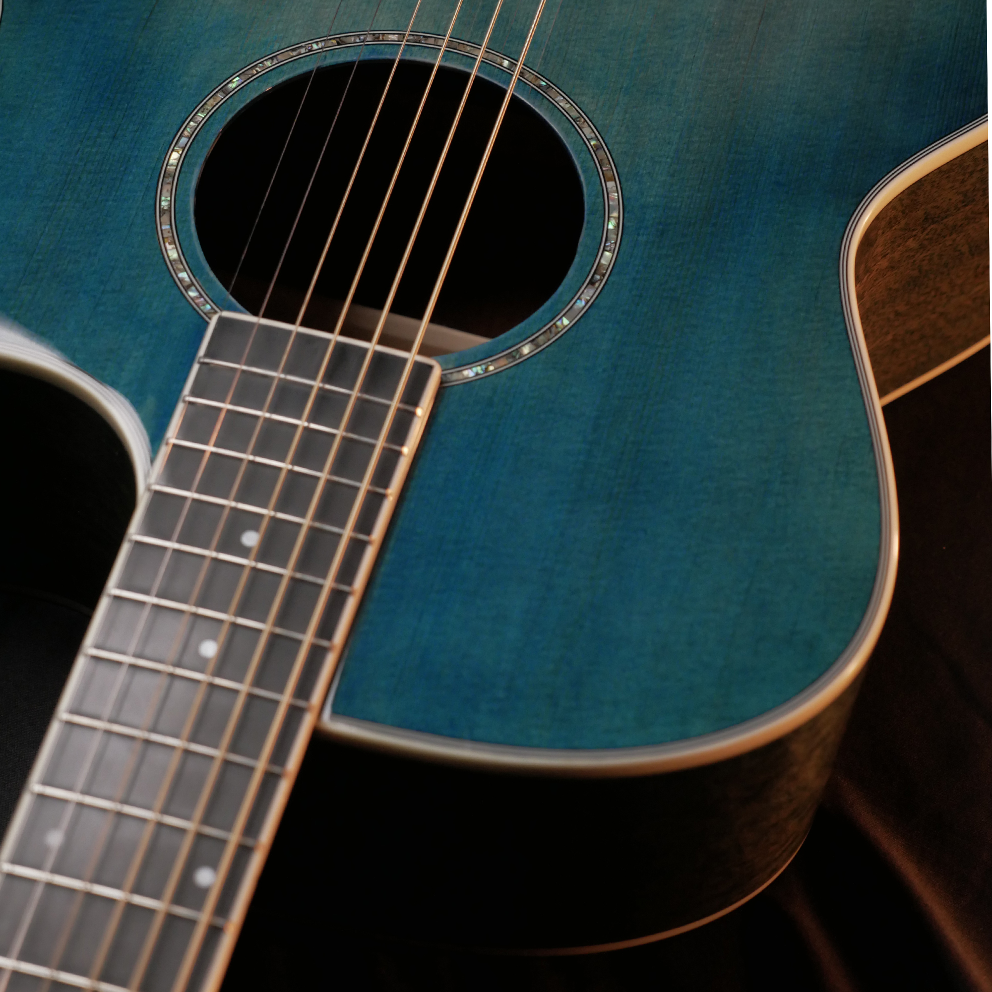 SQOE S340 FGCS Solid top Acoustic guitar - classic blue