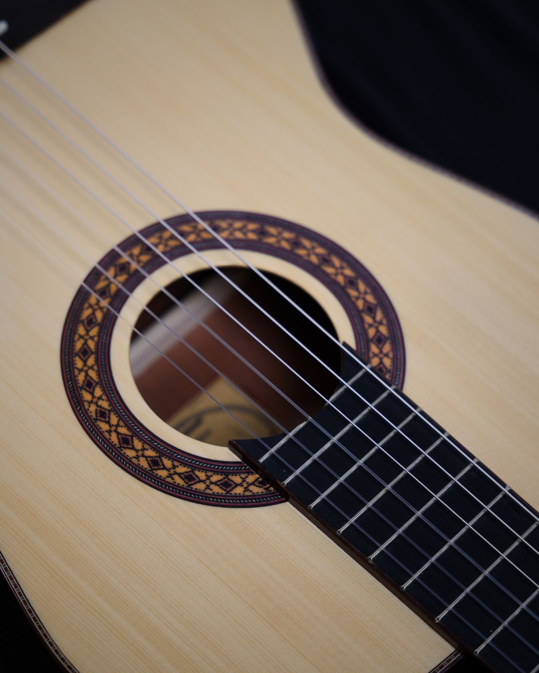 SQOE EC3968 Spruce Natural Classical Guitar