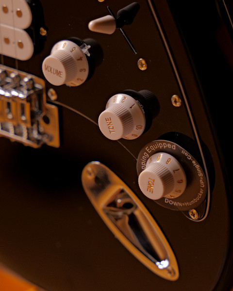 ST30M Tuxedo Black Image 5