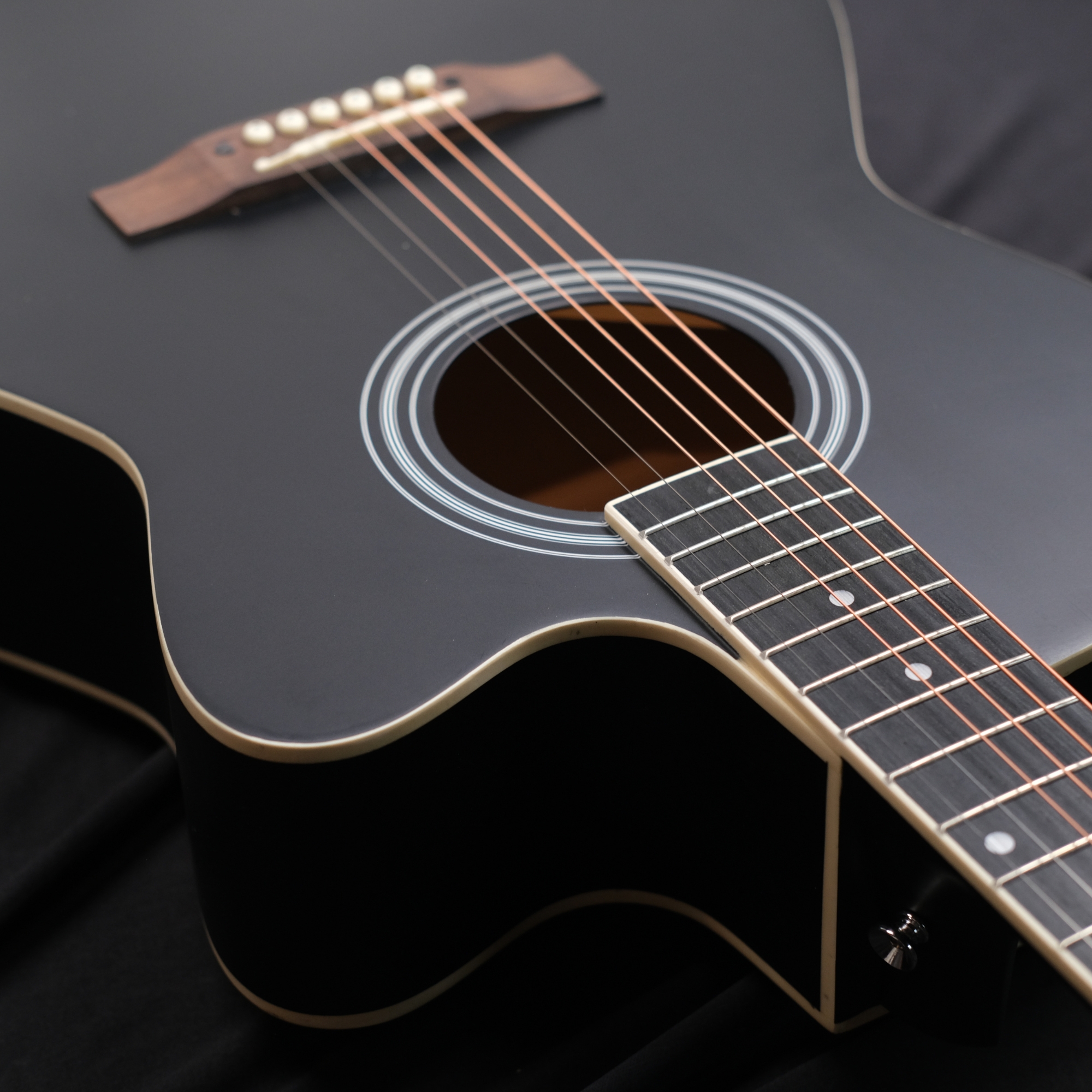 Richtone 39inch RT39CEQ 3 BAND EQ black matt cutaway guitar