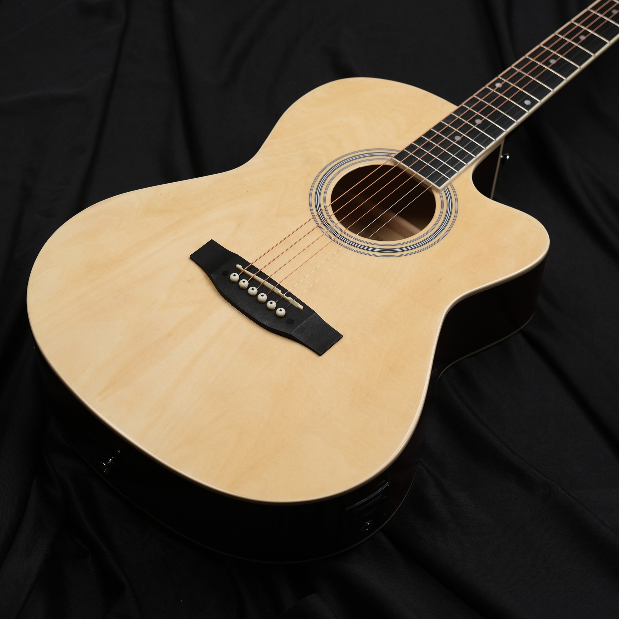 Richtone 39inch RT39CEQ 3 BAND EQ Natural glossy cutaway guitar