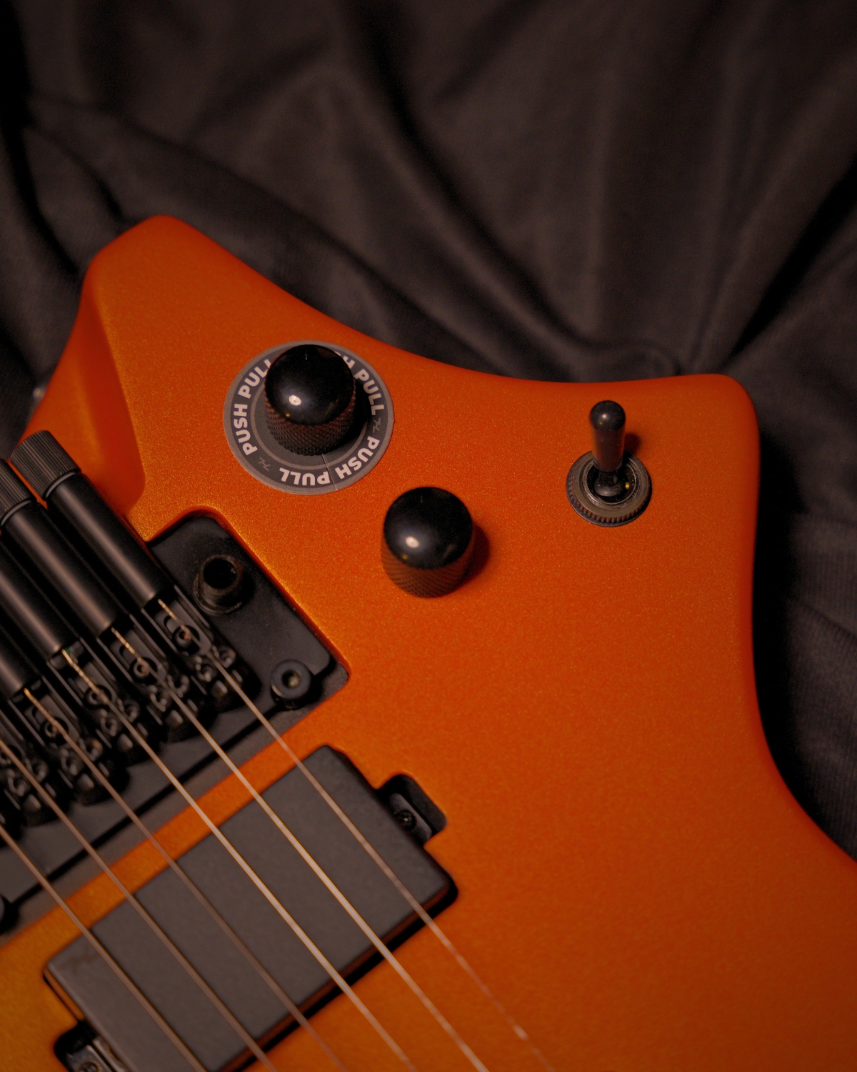 HEX N500LS Headless Guitar Metallic coral orange  Active Pickups Stainless Frets