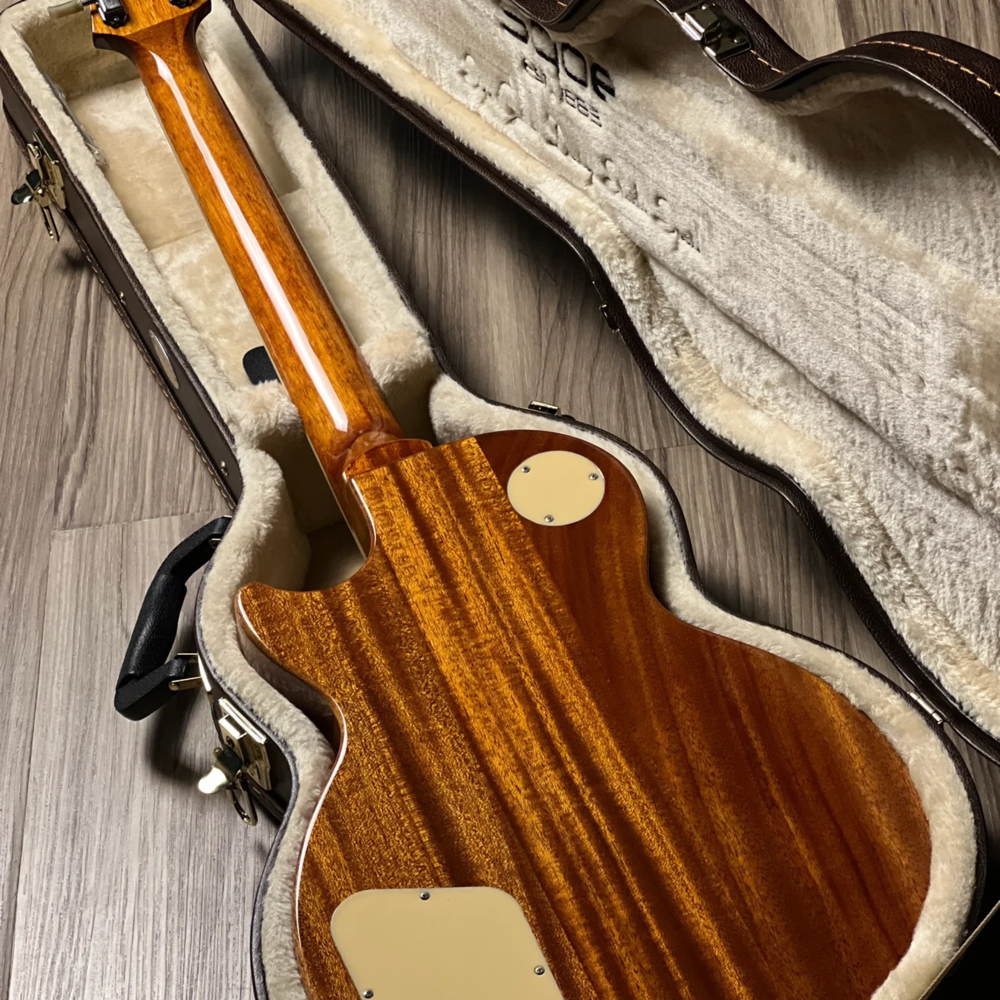 SQOE SELP900 Lemon burst Les Paul Electric Guitar with Hardcase