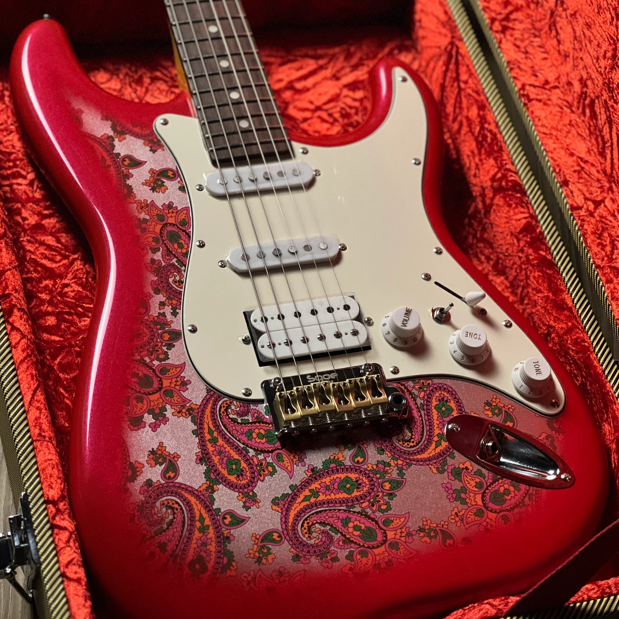 SQOE SEST1100 HSS - PAISLEY RED HARDCASE WITH KIT
