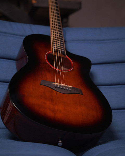 Tobacco Gloss Finish