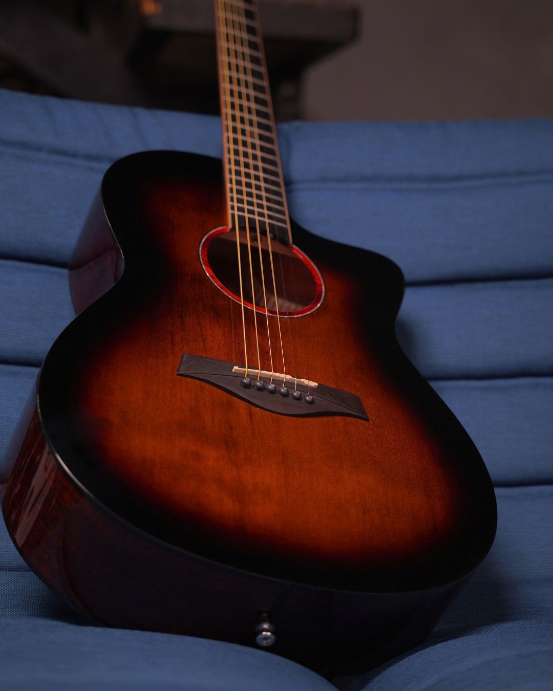 Strydom F239C 39inch Acoustic guitar Tobacco gloss