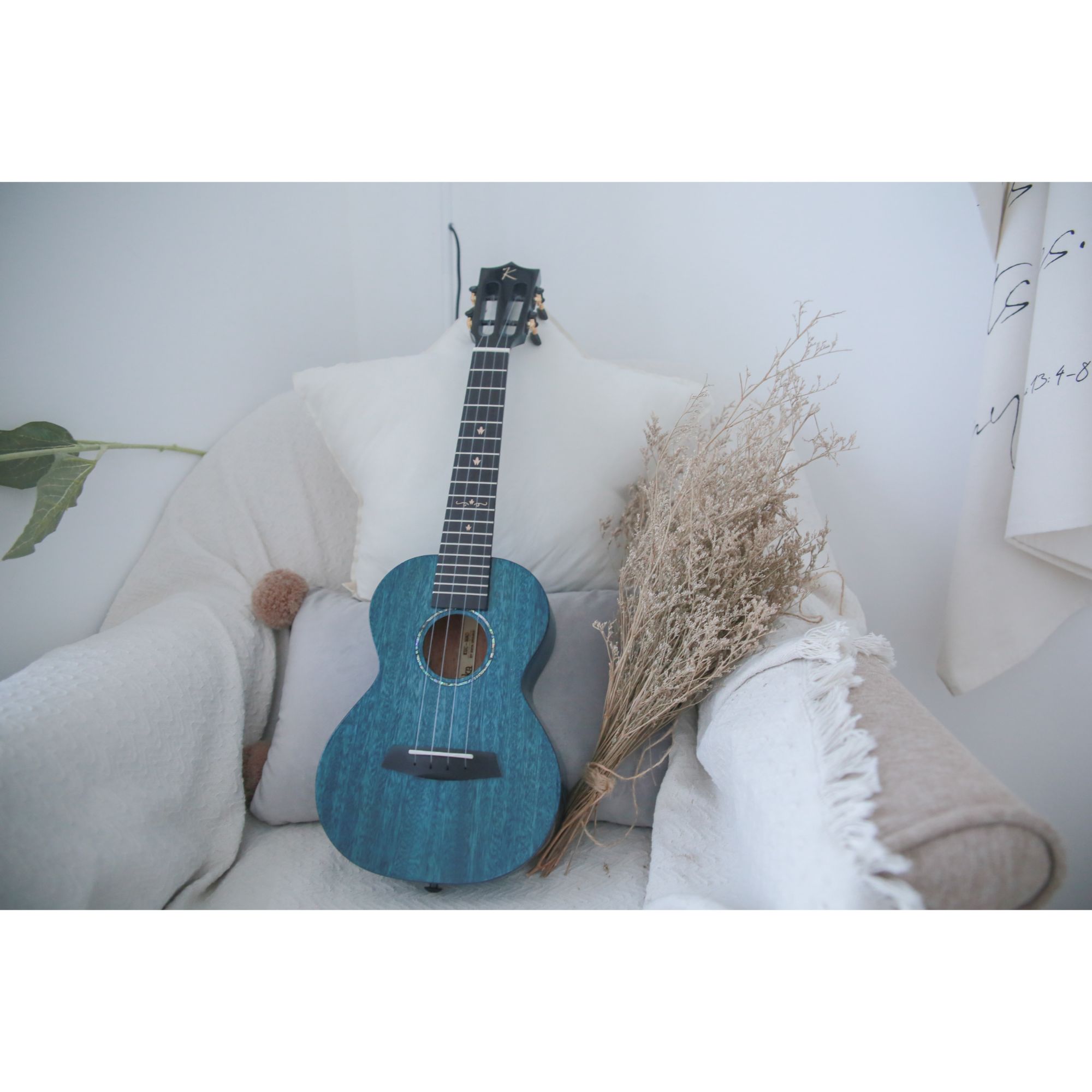 Enya EUT MAD Tenor Solid Mahogany Ukulele - Blue