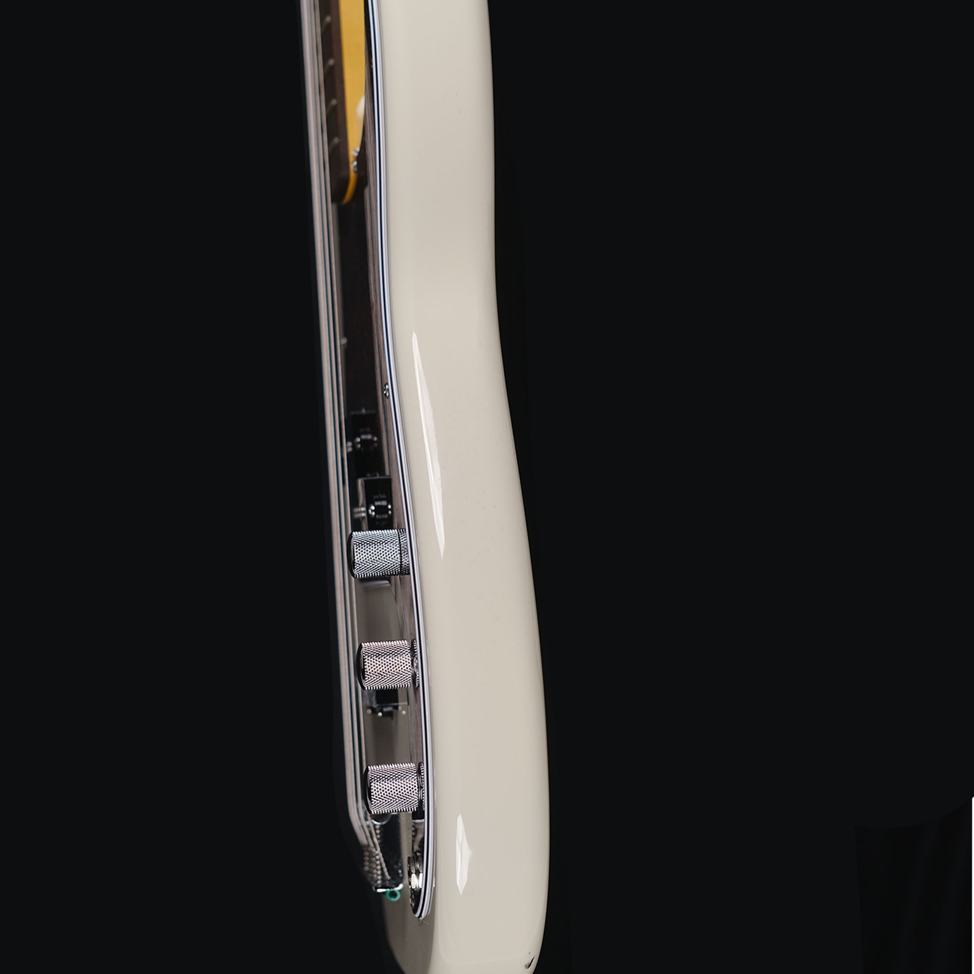 The High Precision Strydom Magna bass guitar PJ74 Vintage White