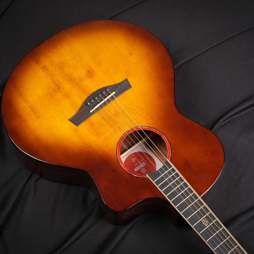 Strydom F240C auditorium acoustic guitar Tobacco gloss