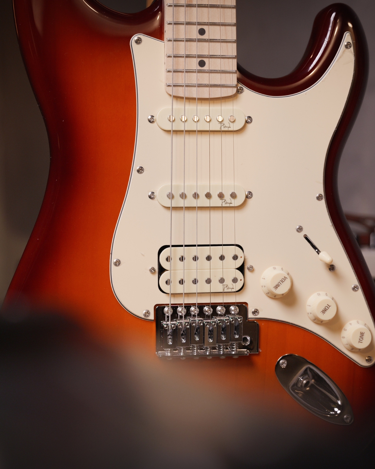 Strydom ST20M Earth Burst Electric Guitar  HSS