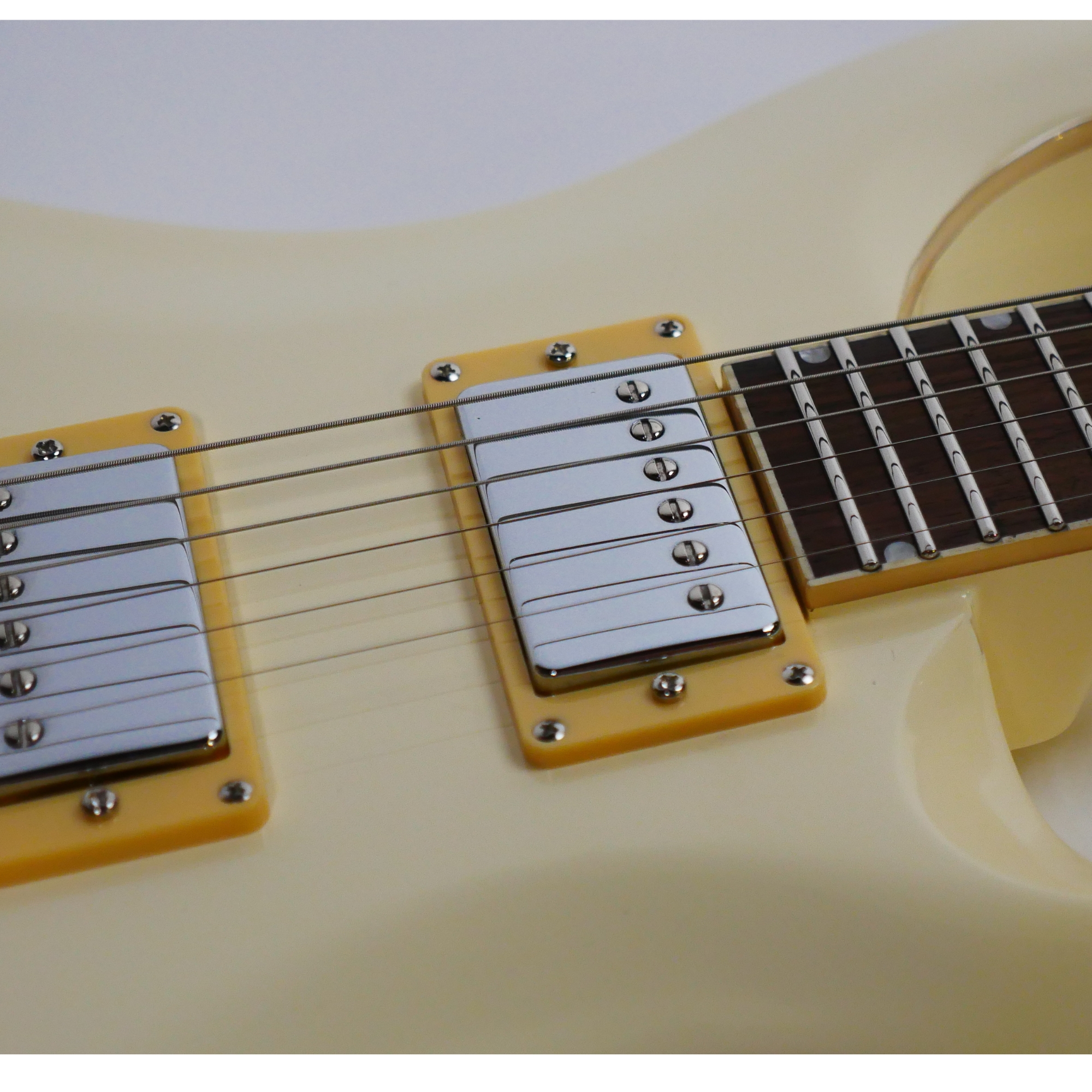 SQOE SE200 OLYMPIC WHITE Electric Guitar Wilkinson Tremolo Mirror Gloss Finish