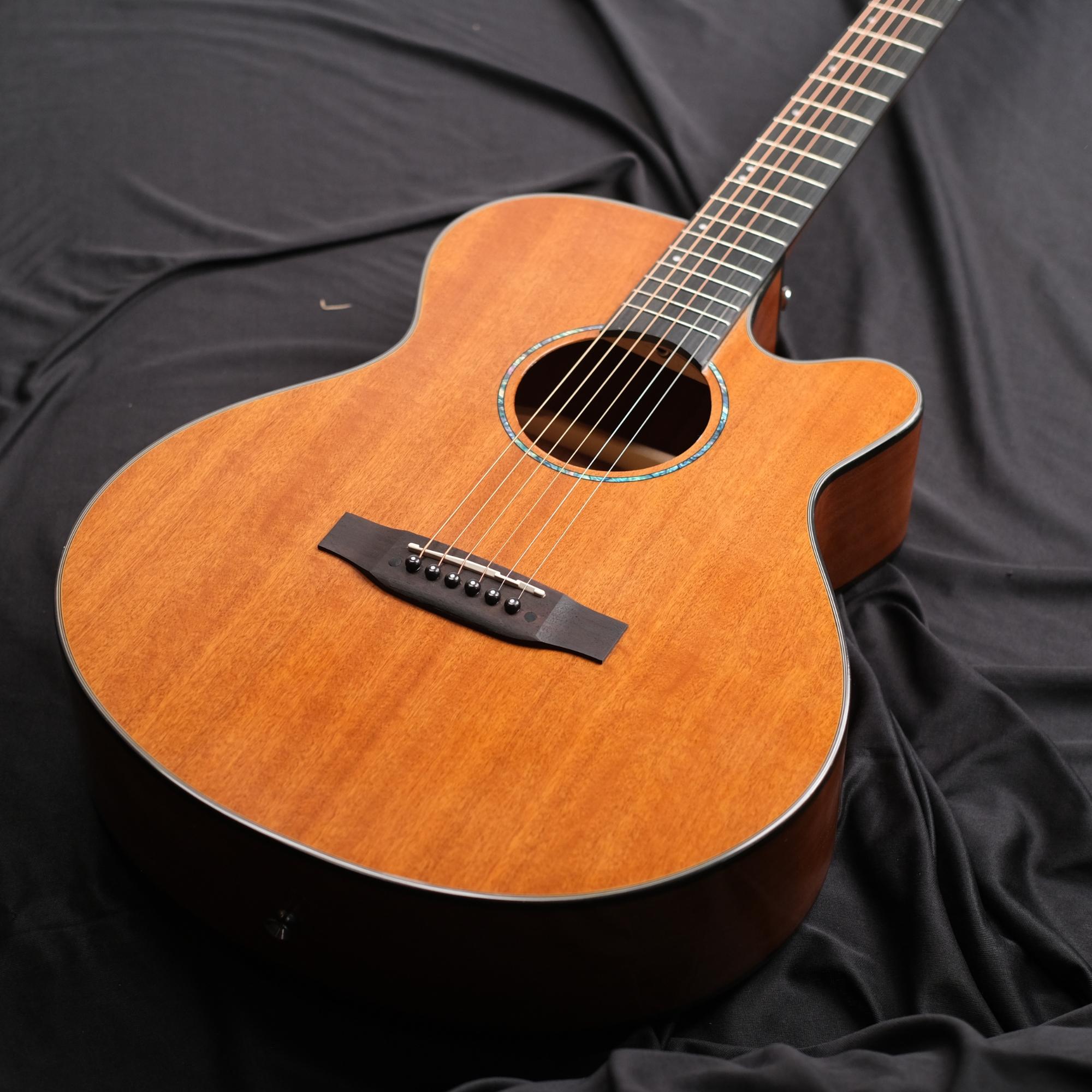 Richtone RT39C MG all Mahogany cutaway guitar Natural gloss