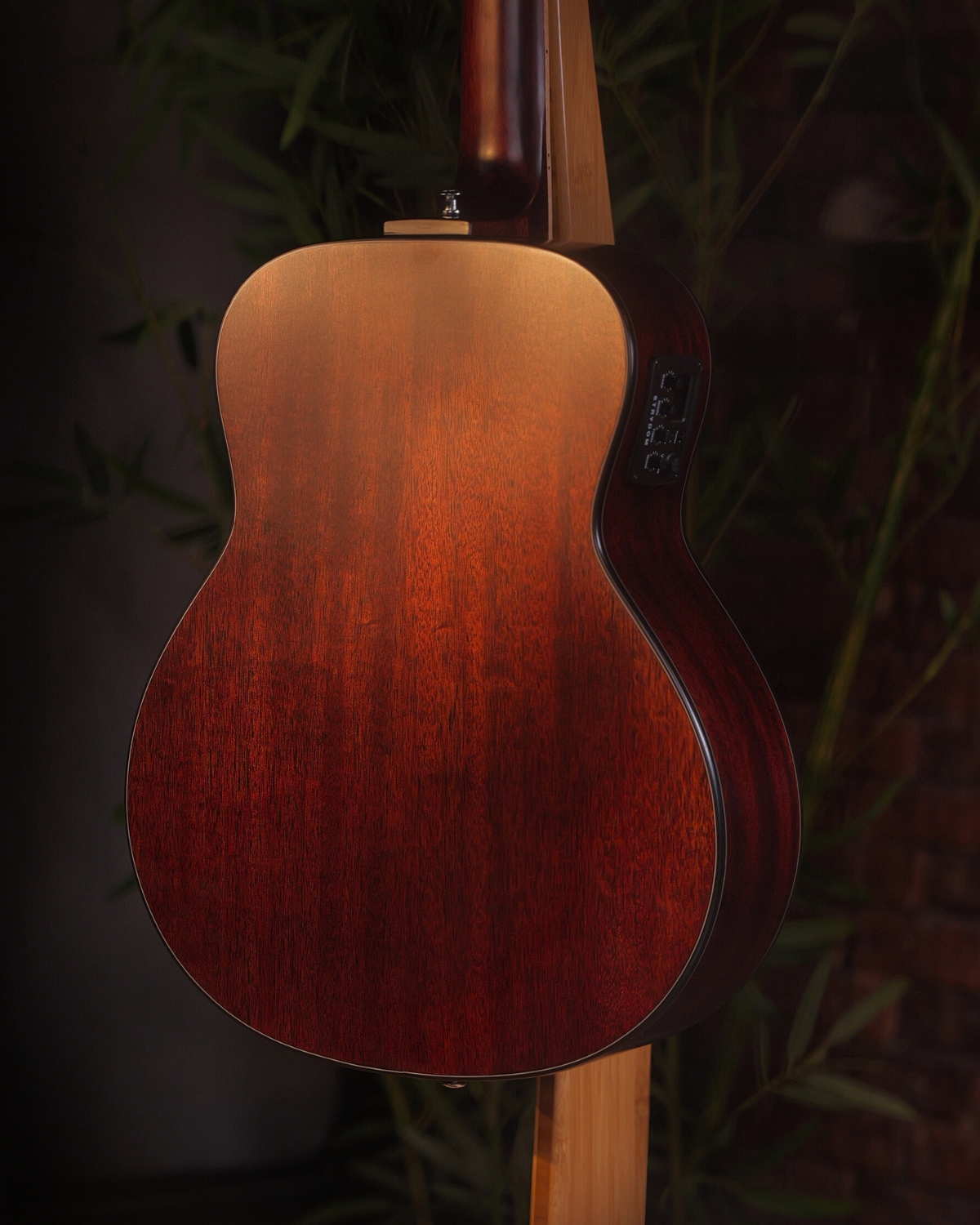 Strydom GS136E Semi-acoustic guitar Natural all Mahogany