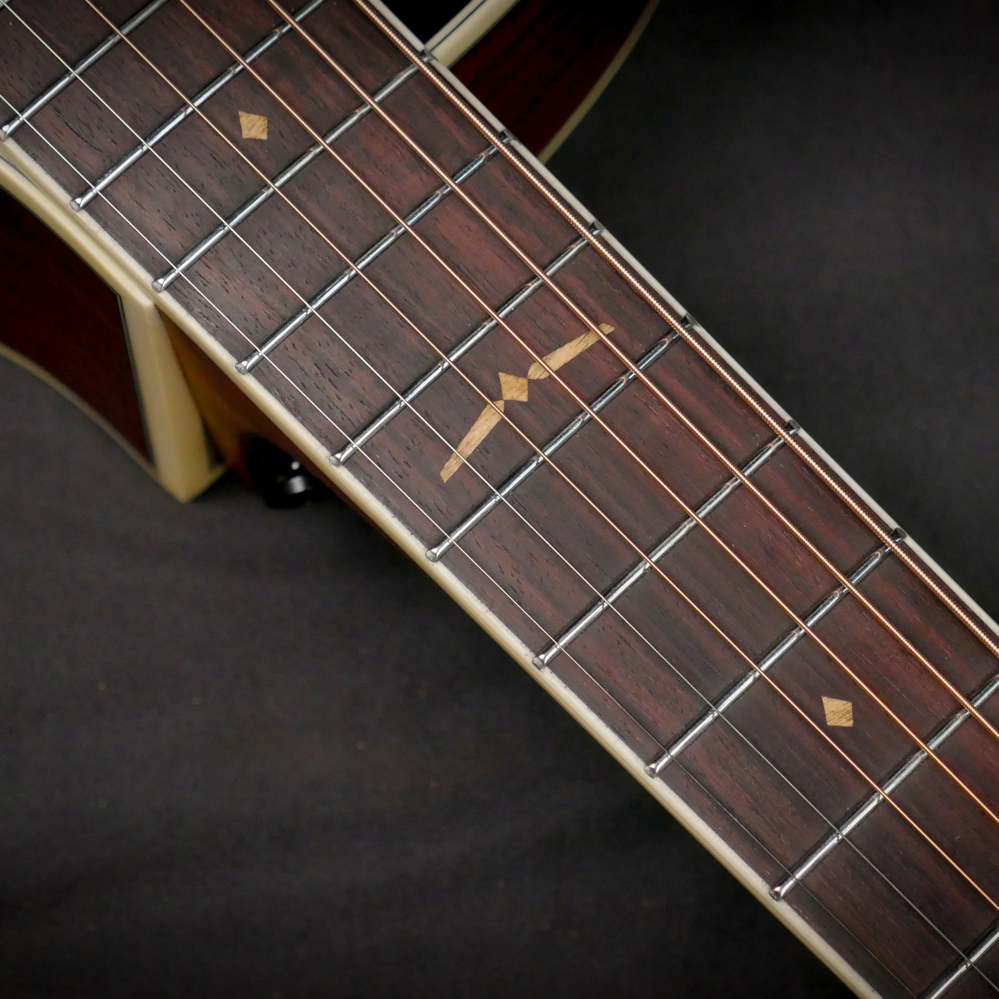 VESPERA - HEX VG300E BT BLACK SOLID TOP WITH LR BAGGS ELEMENT VTC EQ