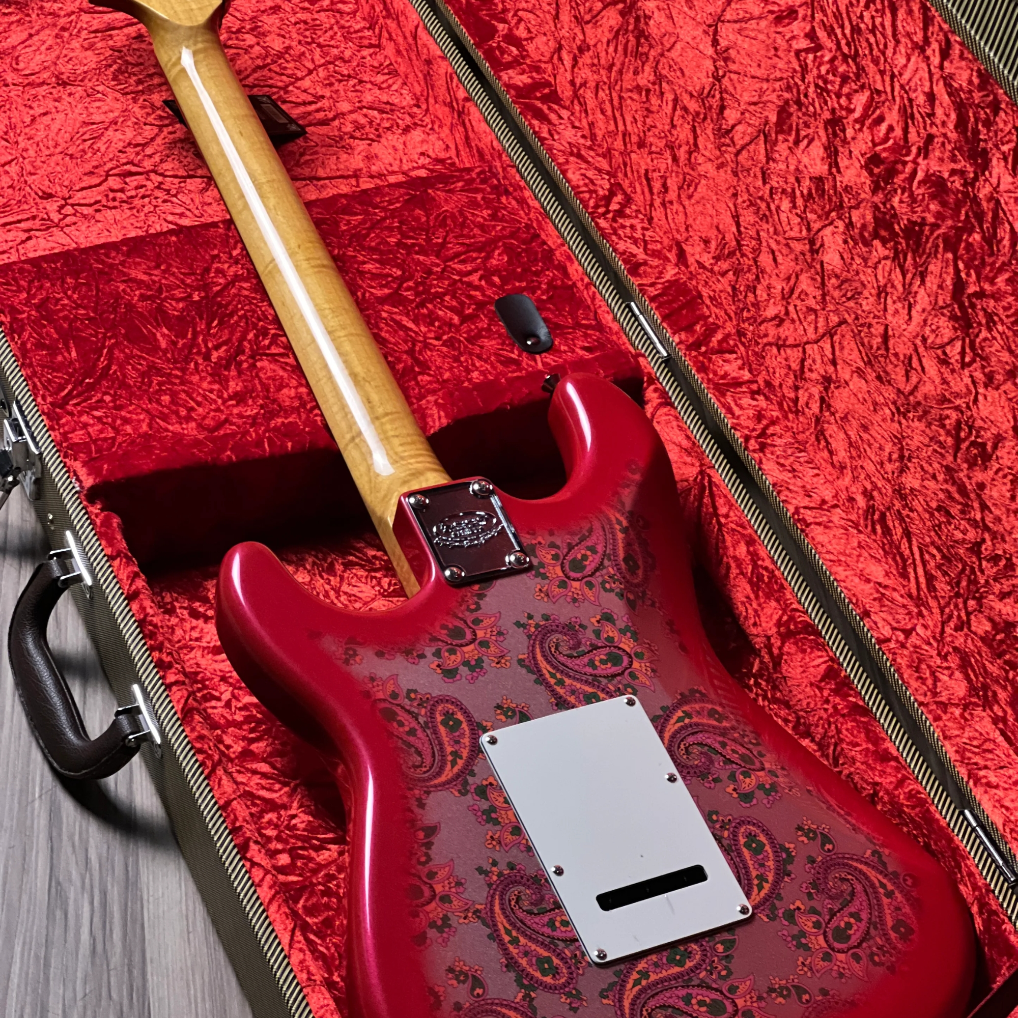 SQOE SEST1100 HSS - PAISLEY RED HARDCASE WITH KIT