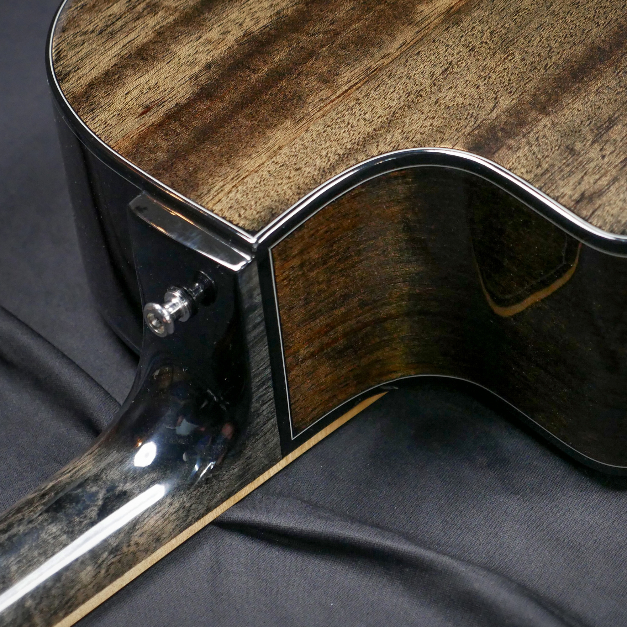 Strydom GA241C Red moon Acoustic guitar Black