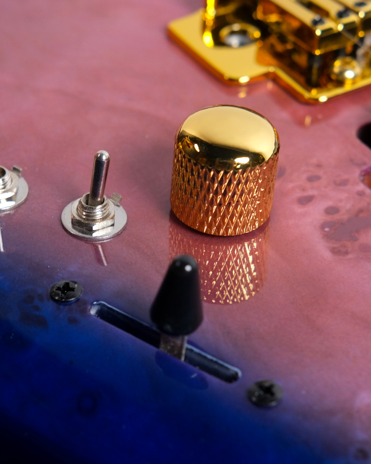 SQOE SEIB550 Ultraviolet burl burst HSH Super Strat series