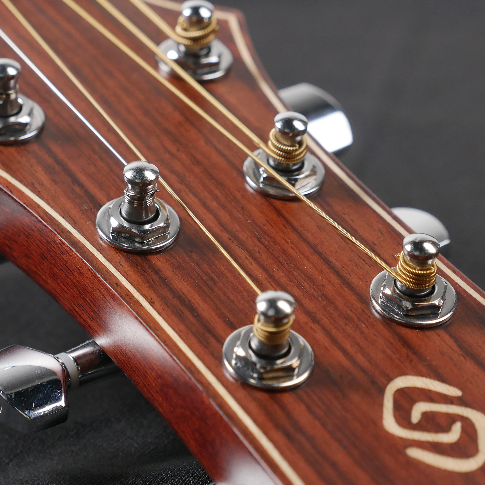 Strydom GS136E Semi-acoustic guitar Wild Honey all Mahogany