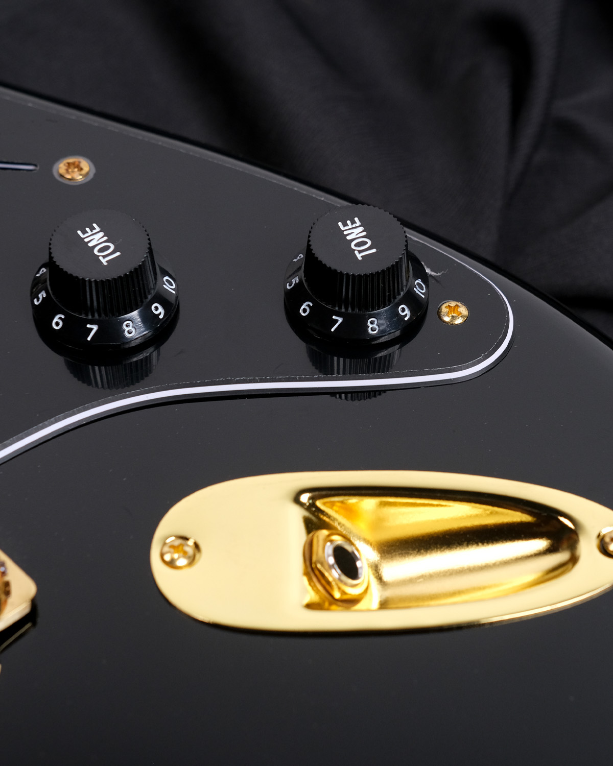 SQOE SEST1009 HSS - Black gold HARDCASE WITH KIT