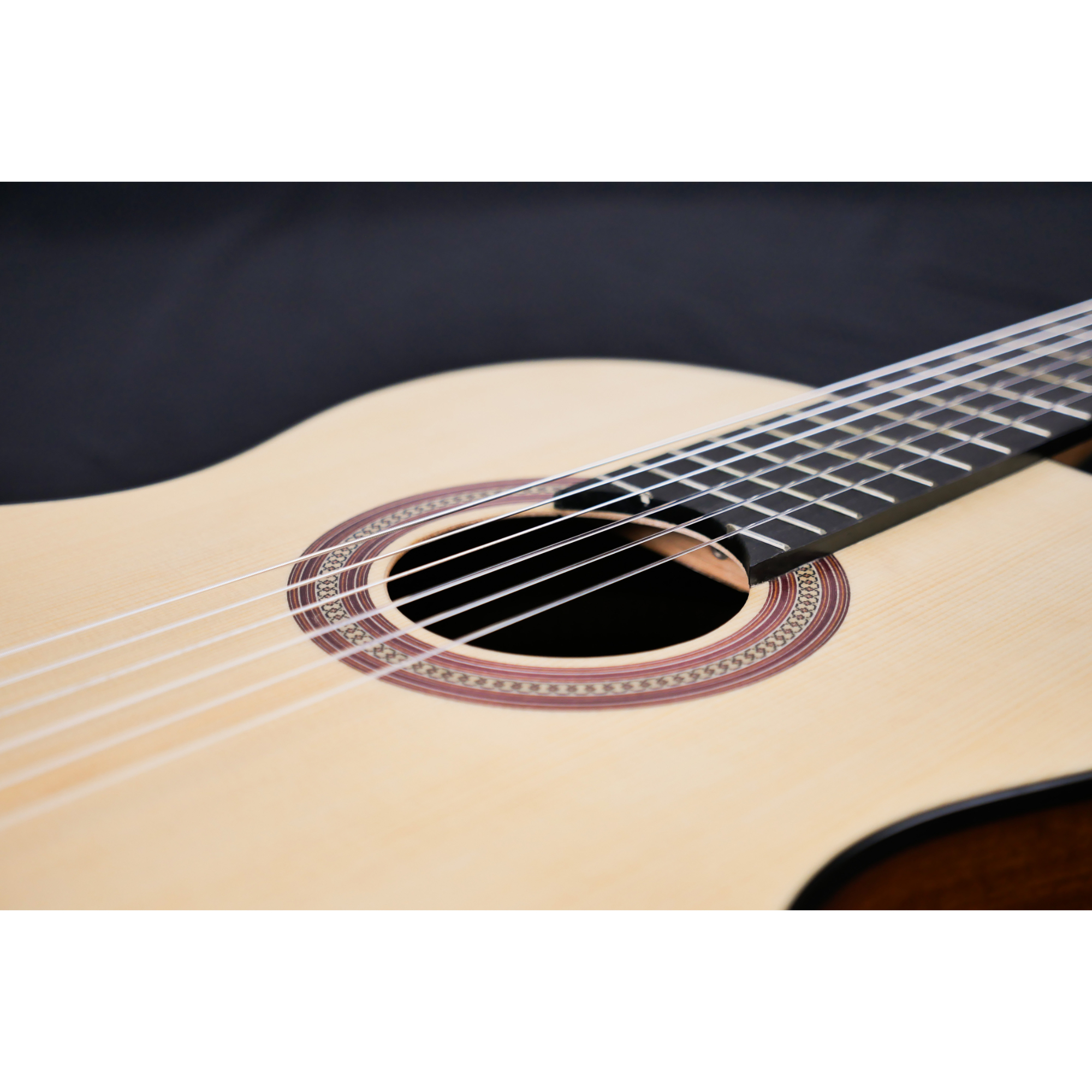 MARTINEZ Toledo MC-18S - natural classical guitar