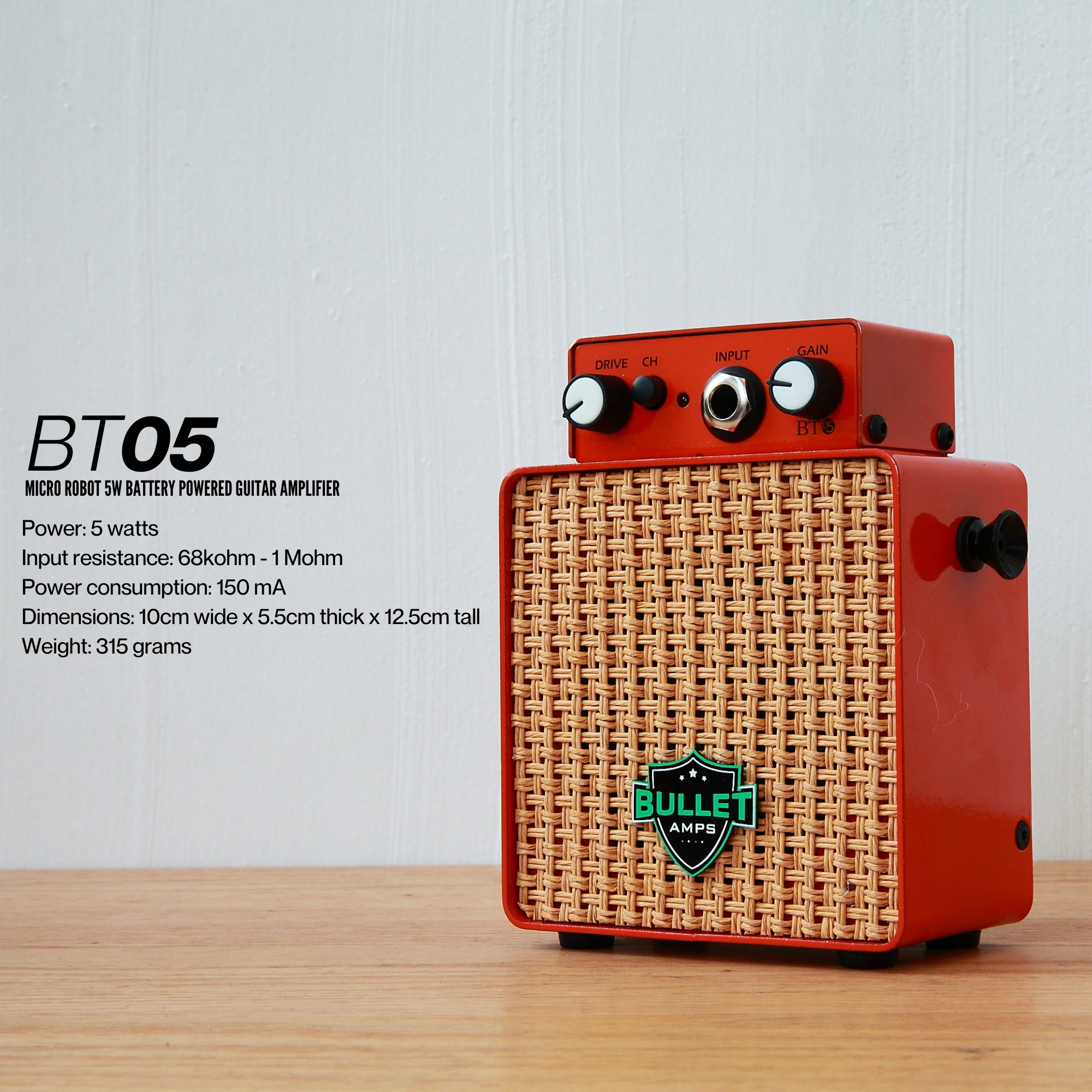 BULLET BT05 BLACK MICRO ROBOT 5W BATTERY POWERED GUITAR AMPLIFIER