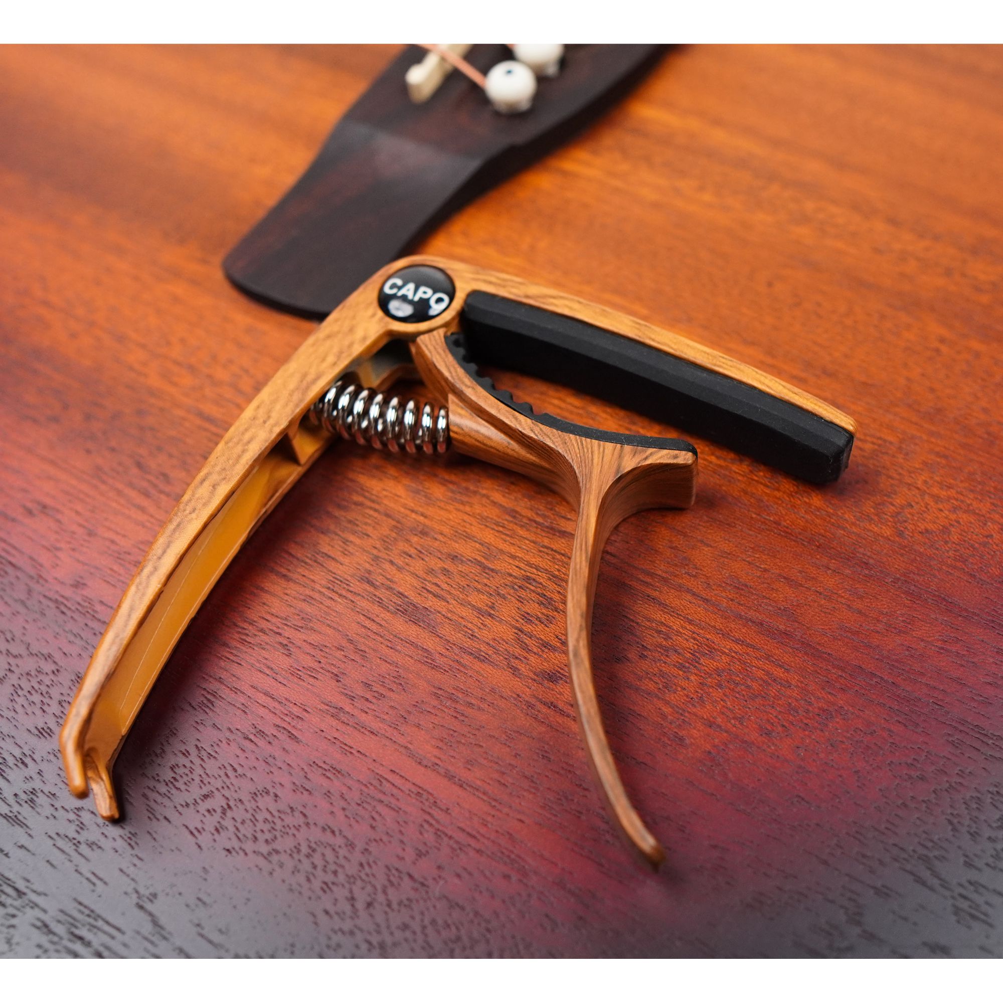 Procraft GK05 Quick change guitar capo with plectrum and bridge pin remover