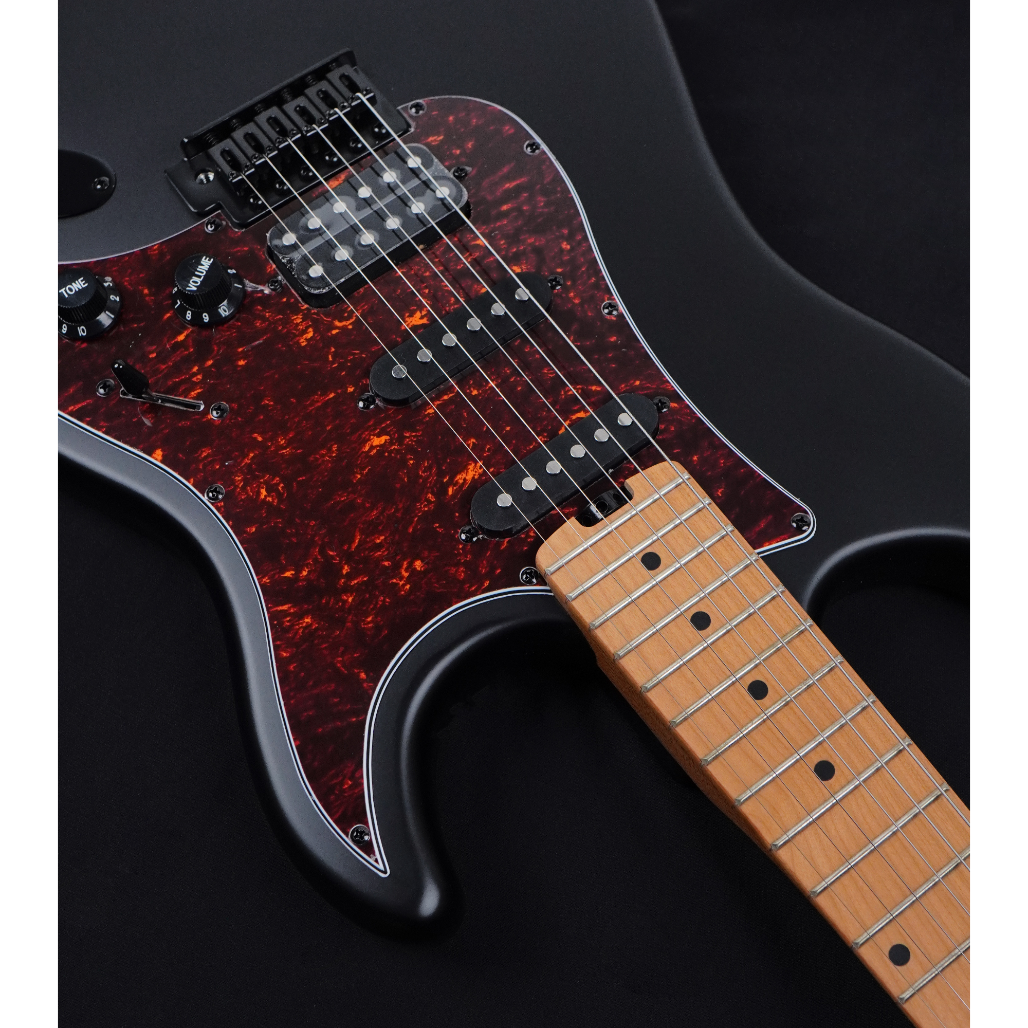 Strydom Magna ST30M Satin Black - Stratway Satin finish - Roasted Maple