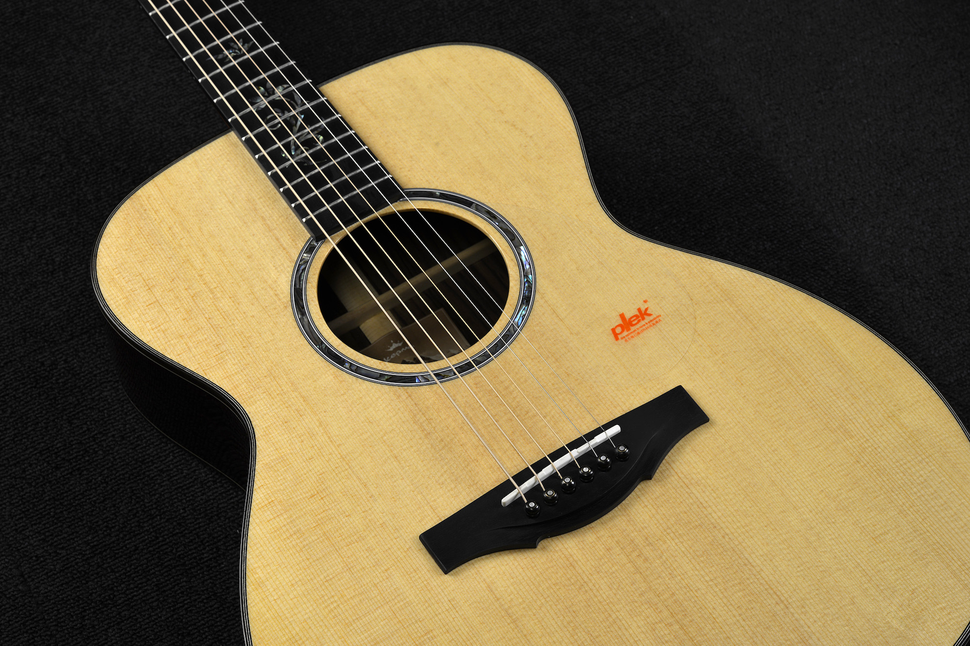 Kepma B1E OM shape All solid guitar with Lr Baggs Stage pro Anthem pick up