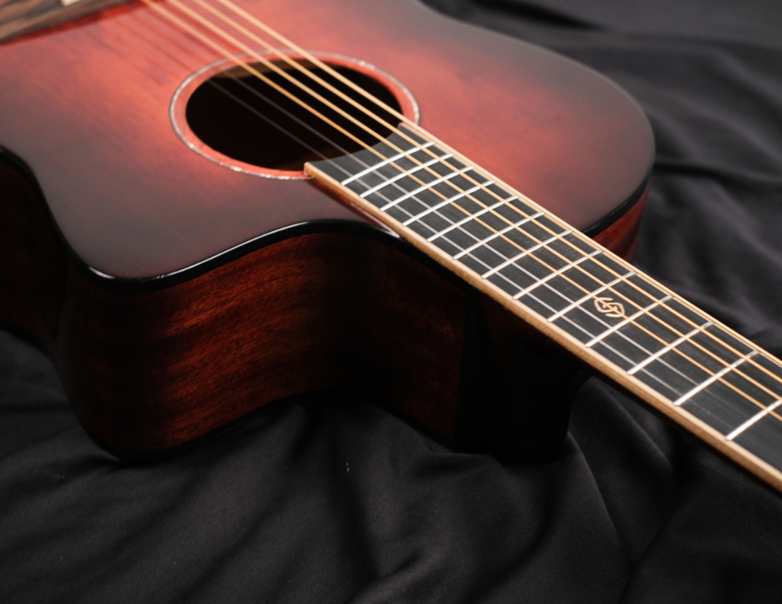 Strydom F239C 39inch Acoustic guitar Cherry red gloss