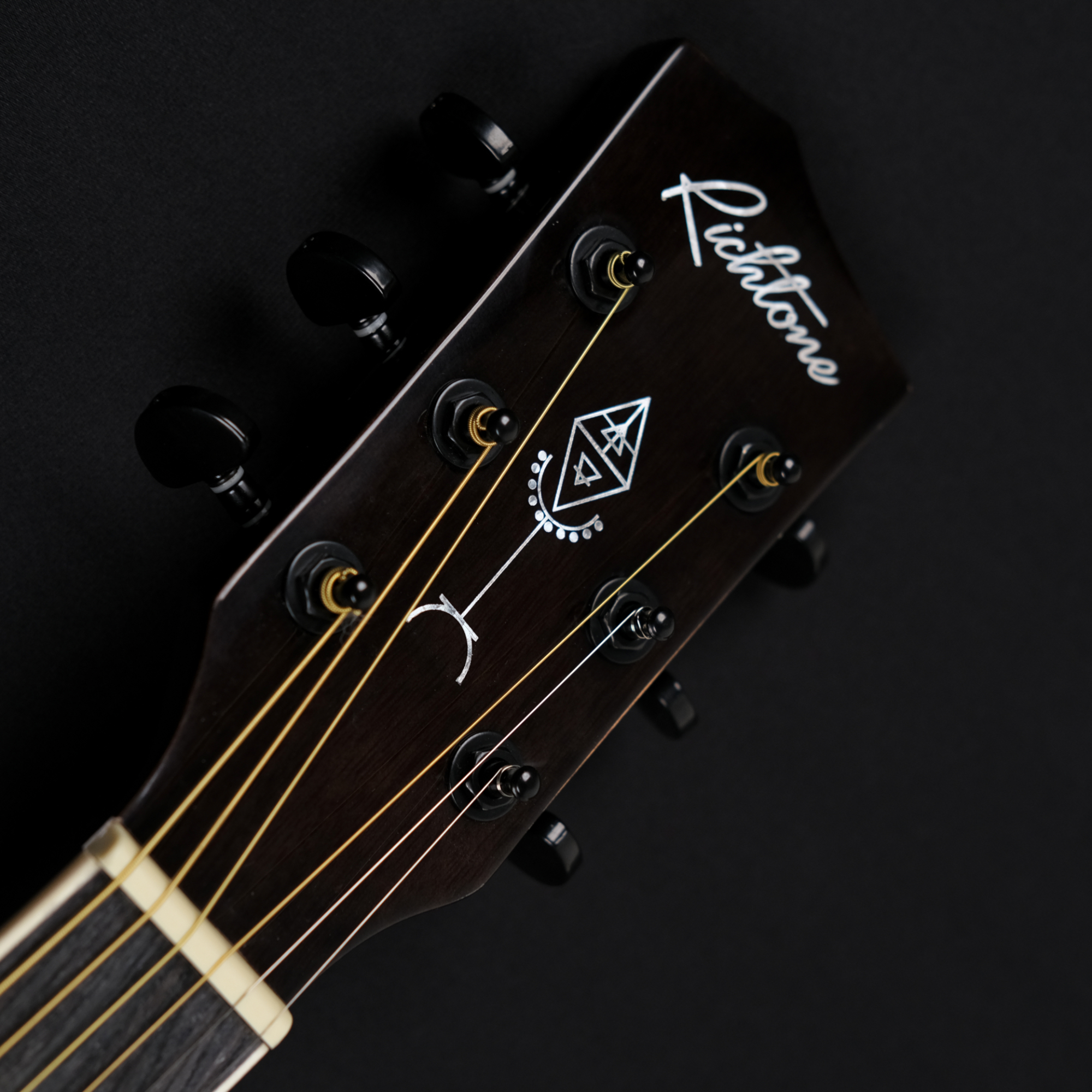 Richtone B139C OAK glossy JF style cutaway Acoustic guitar